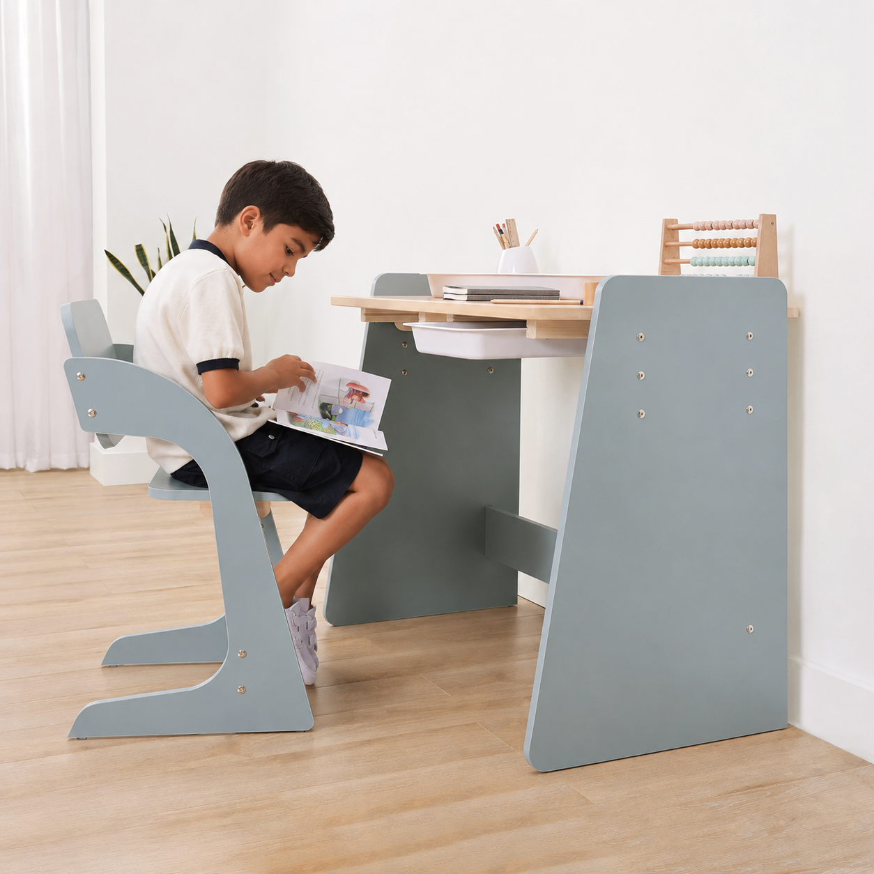 Escritorio Natty y silla (Evolutivos)