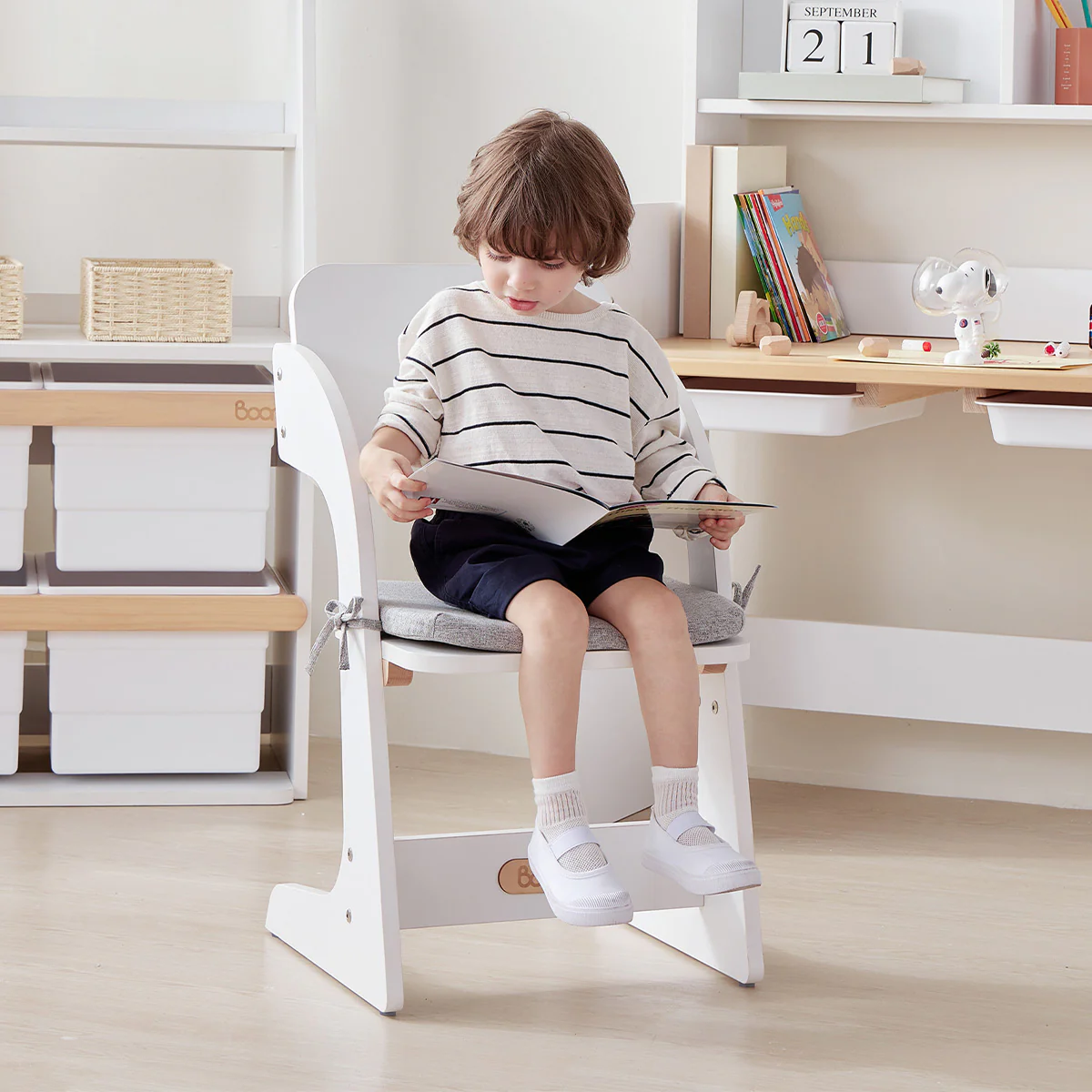 Escritorio Natty y silla (Evolutivos)