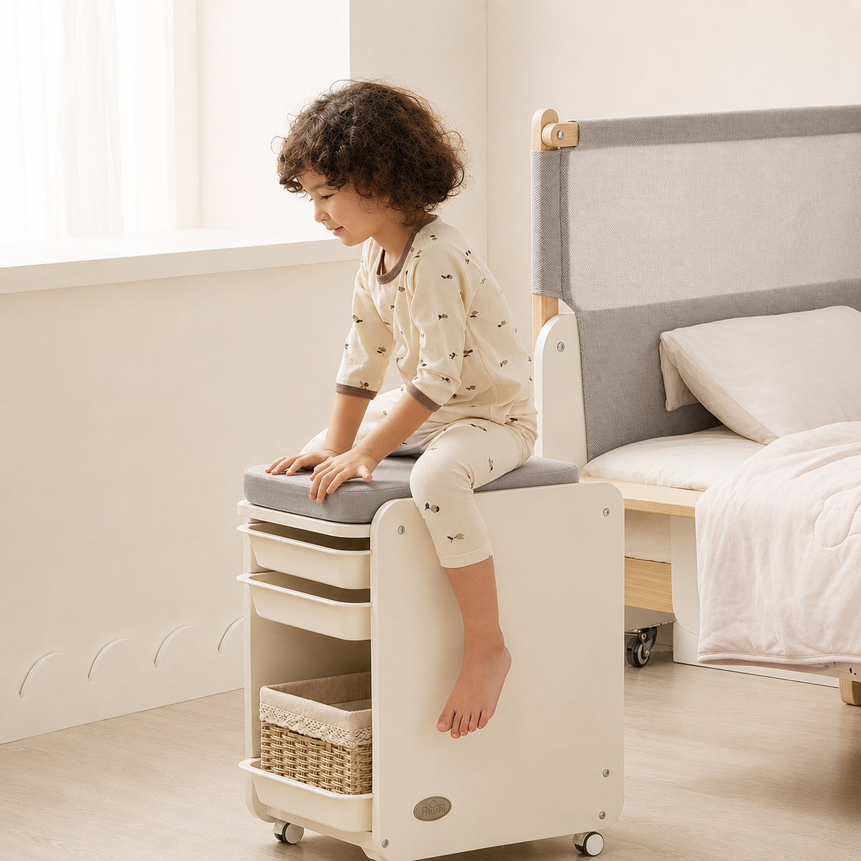 Neat Stationary Cabinet / Mueble Arturito organizador