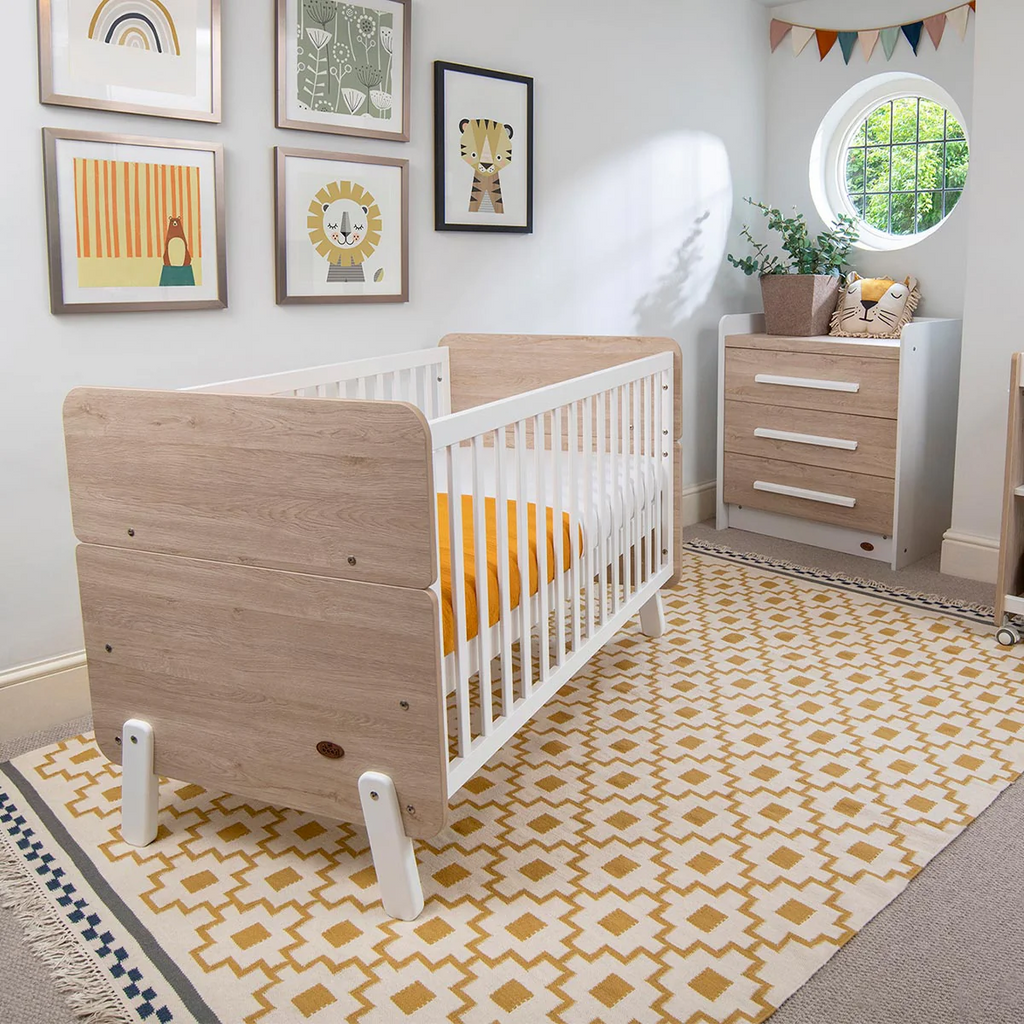 Natty Cot Bed + Velador - Febrero