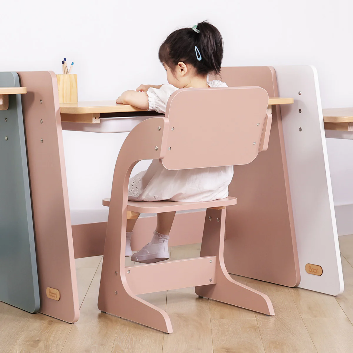 Natty Study Chair